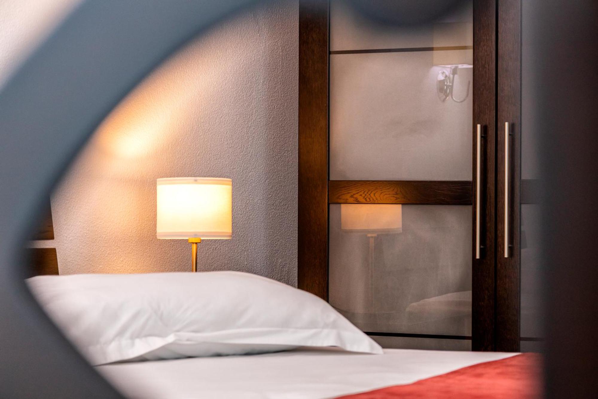 Cornul Vanatorului Hotel