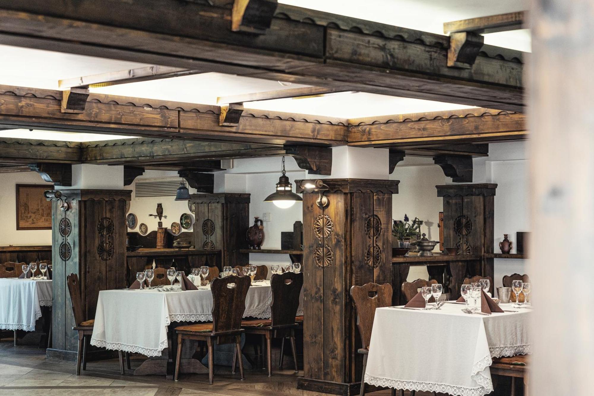 Cornul Vanatorului Hotel 3*