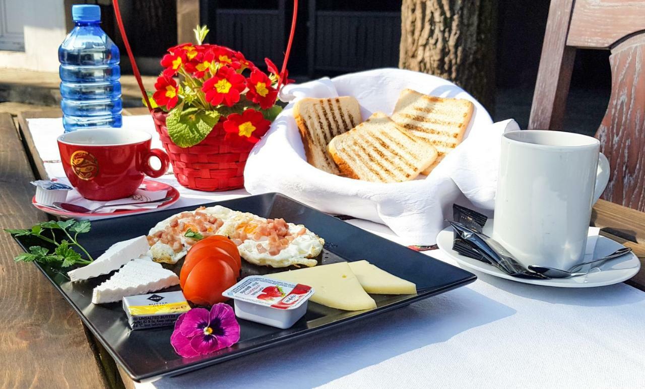 Cornul Vanatorului Hotel Piteşti