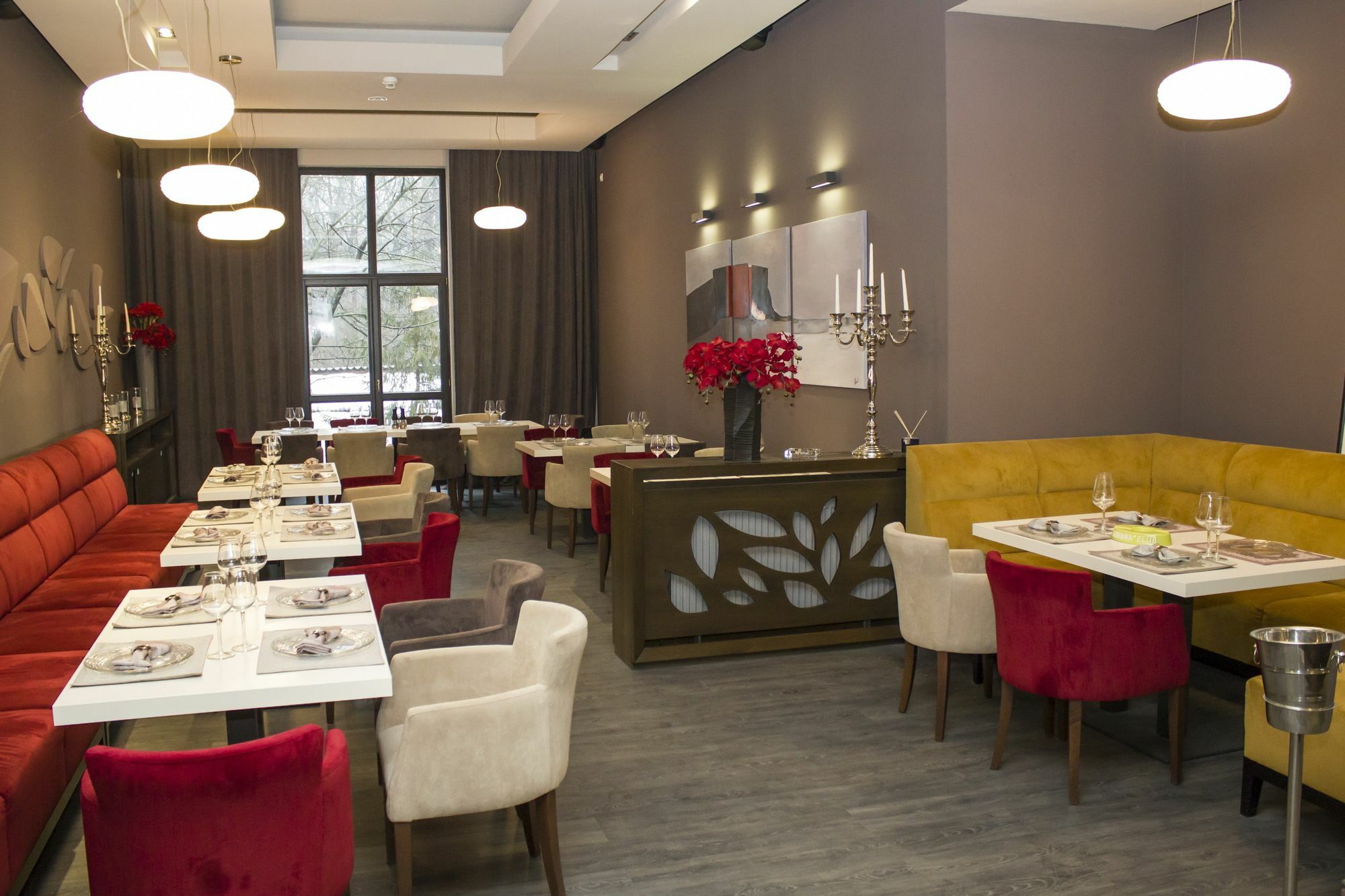 Cornul Vanatorului Hotel Piteşti