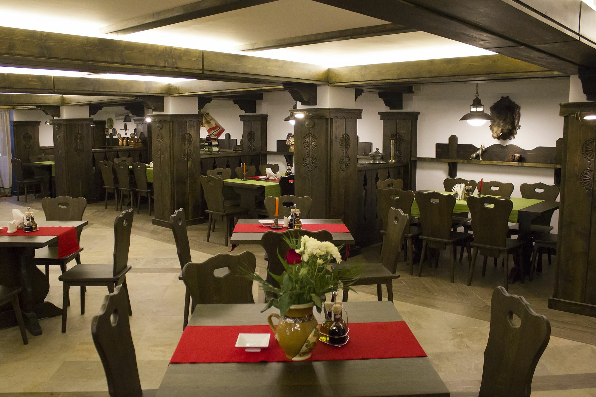 Hotel Cornul Vanatorului