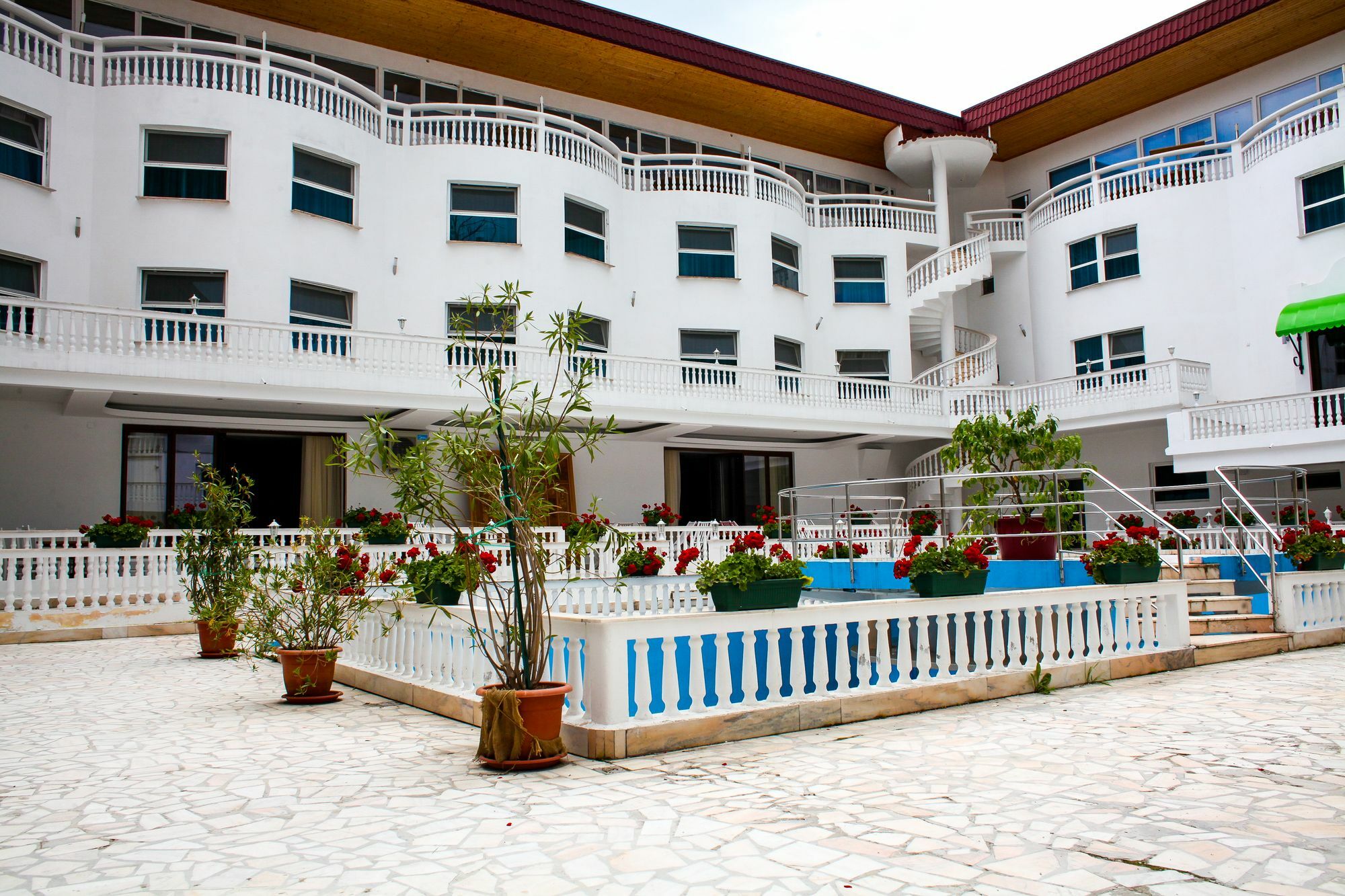 Hotel Cornul Vanatorului Piteşti
